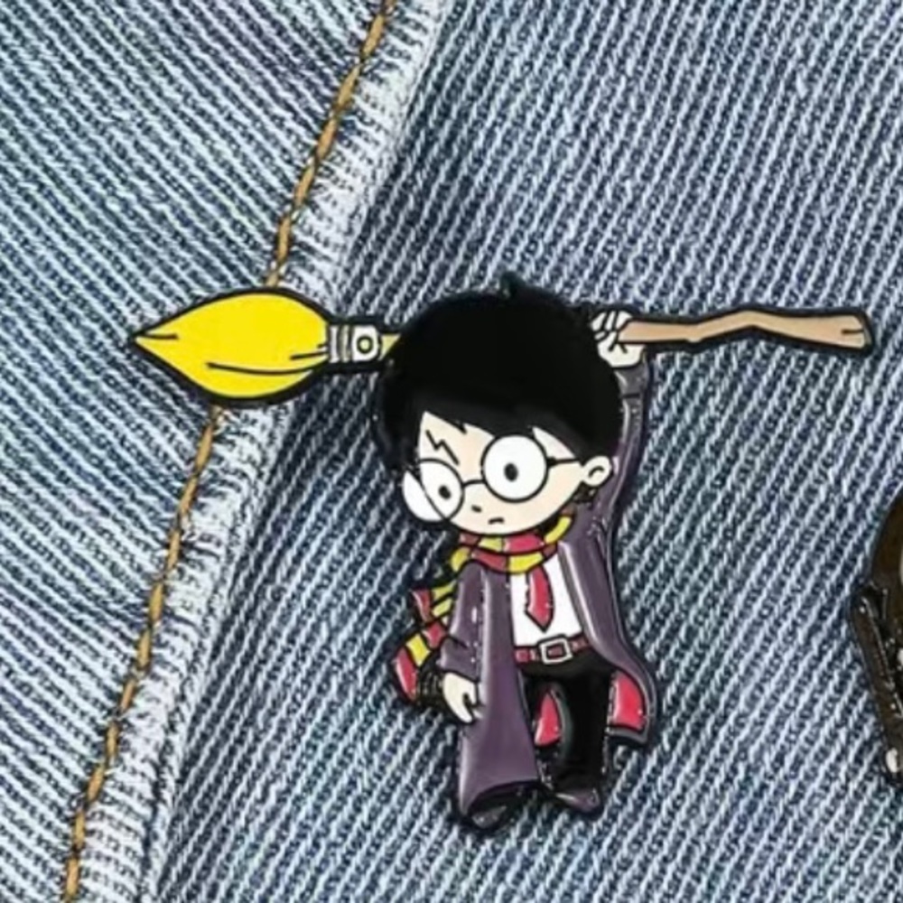 Harry Potter Pin - Picture 4 of 5